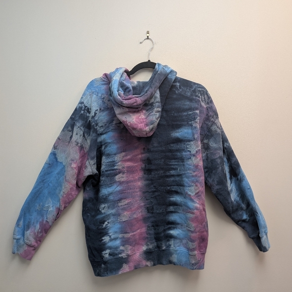 Volcom Blue and Purple Tie-Dye Hoodie - Picture 7 of 7